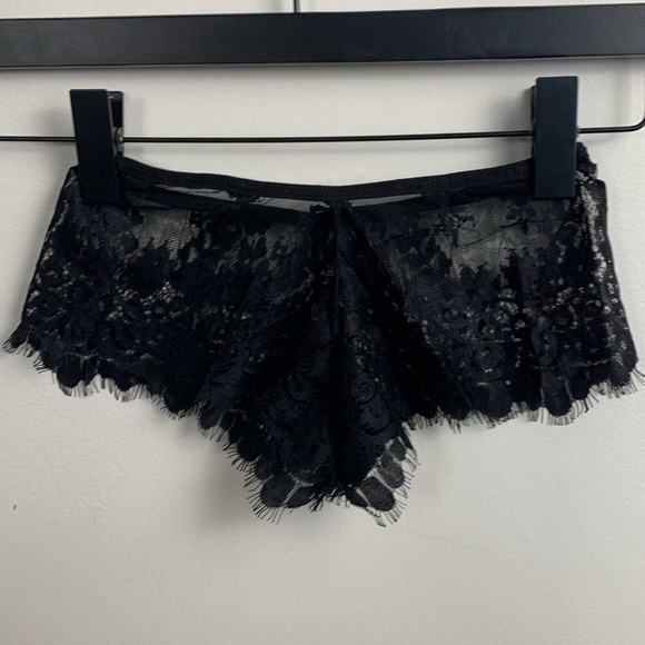 Black Lace panties New in Bag - Picture 4 of 4